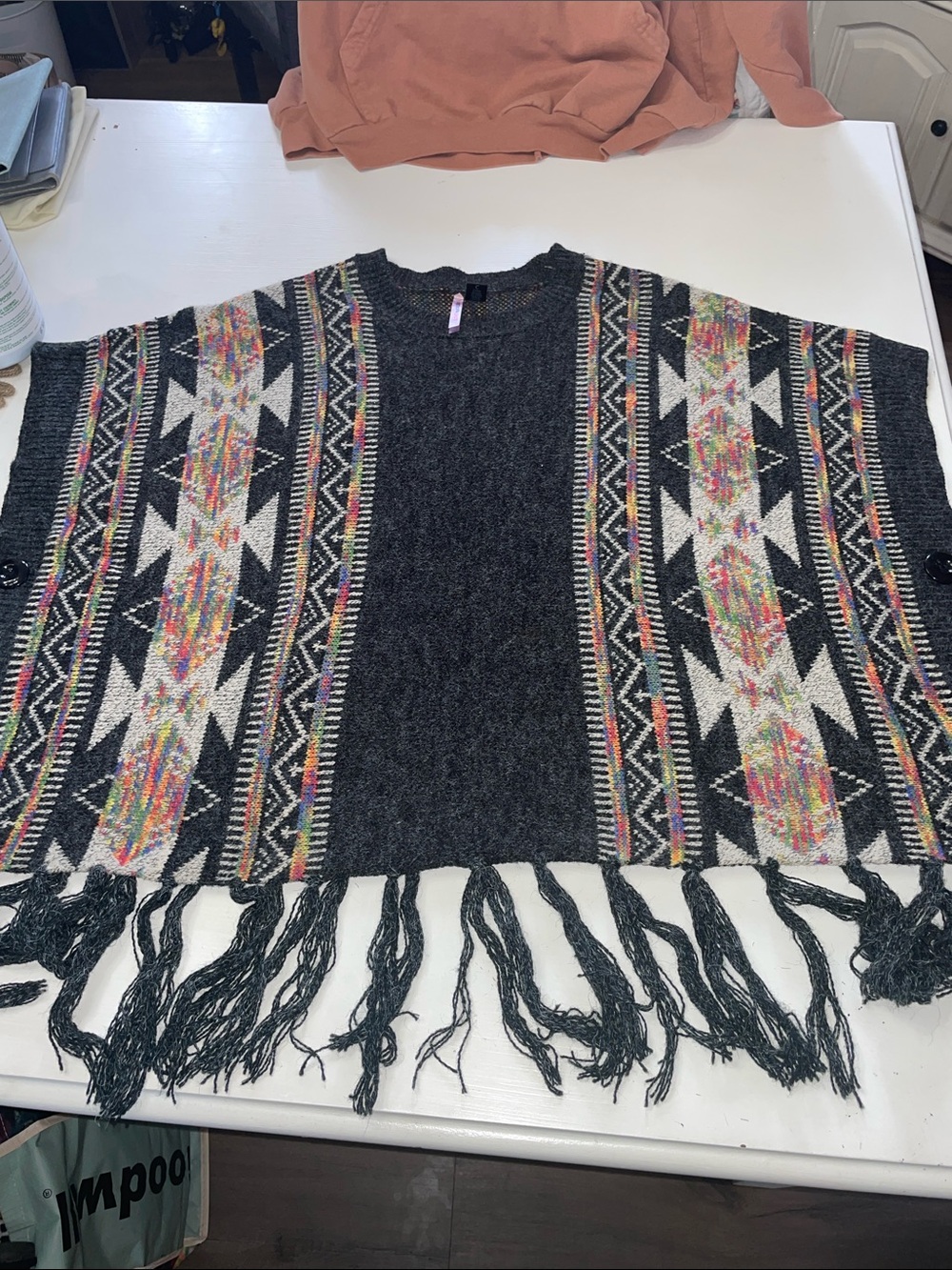 Love by Design poncho Aztec bohemian fringe detail small